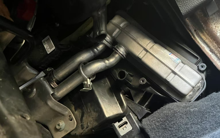 Car Heater Not Blowing Hot Air? 4 Signs of a Clogged Heater Core.