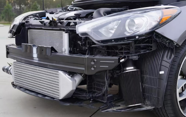Analysis of Integrated Radiator-Intercooler Designs: Advantages and Disadvantages.
